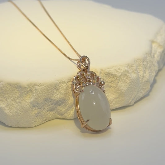 02 PURITY - Crown Oval Ice White Jade